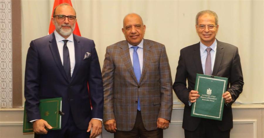 EEHC signs smart electricity meter deal for e& Egypt sites nationwide
